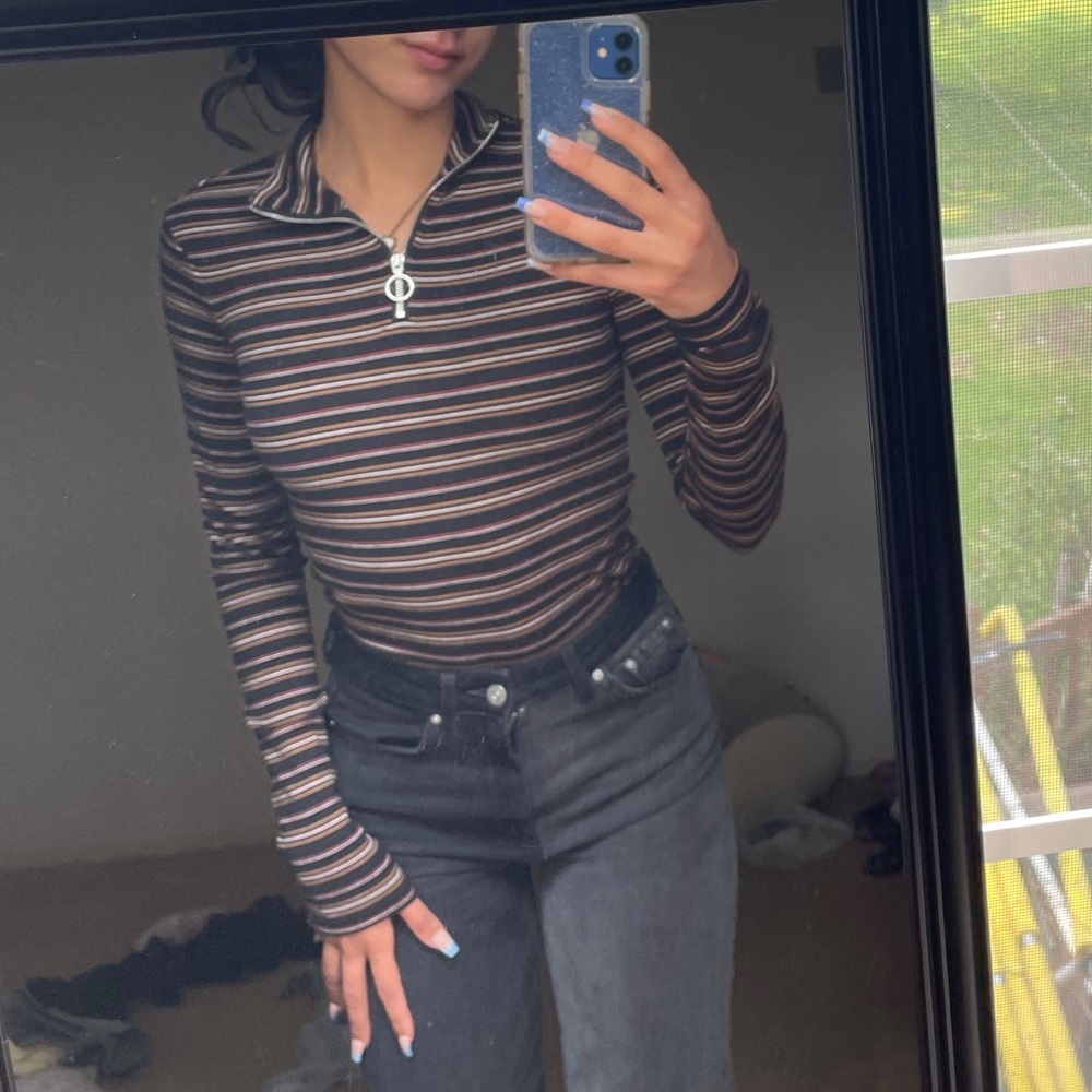 Stripped long sleeve half zipper top
